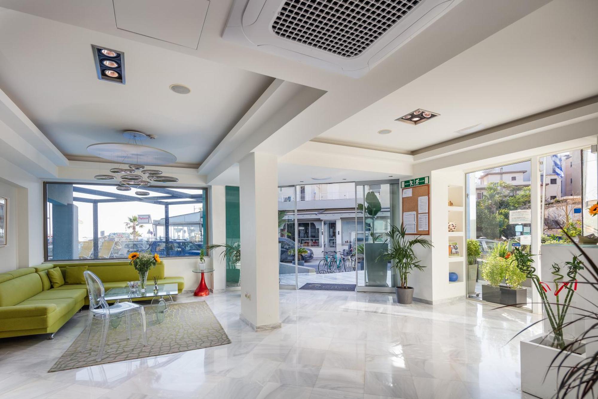 Steris Elegant Beach Hotel & Apartments Ретимно Екстериор снимка