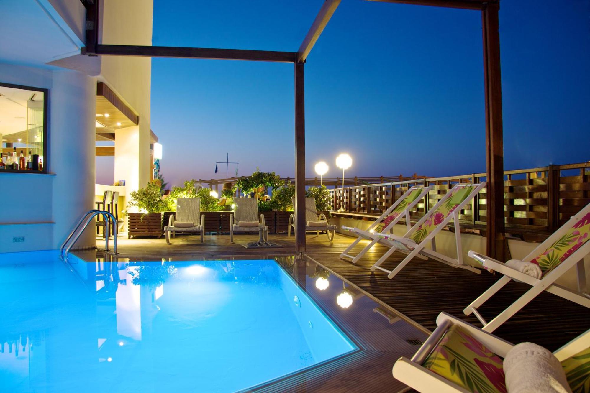 Steris Elegant Beach Hotel & Apartments Ретимно Екстериор снимка